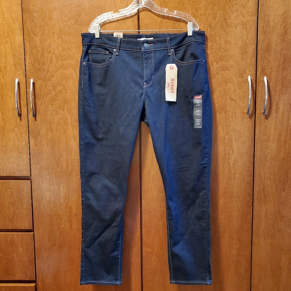 Levi's Plus Size 711 Skinny Jeans in Scenic Drive, Size 20WS/ 20W Petite NWT